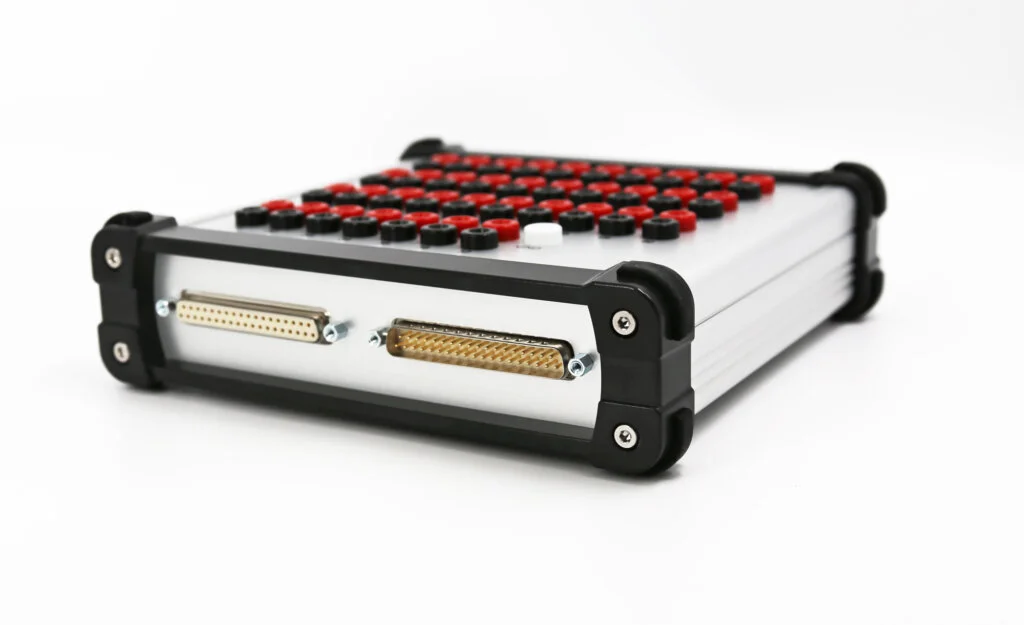 1000-37 Breakout Box, DB37